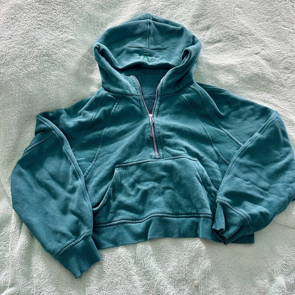 Lululemon Athletica Blue Crew Neck Sweater Relaxed Fit